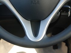 2011款 1.5L 自动 豪华版