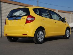 2011款 1.5L 自动 豪华版