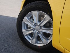 2011款 1.5L 自动 豪华版