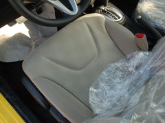 2011款 1.5L 自动 豪华版
