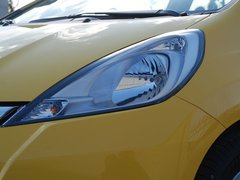 2011款 1.5L 自动 豪华版