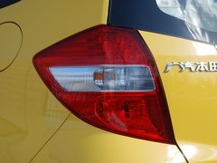 2011款 1.5L 自动 豪华版