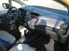 2011款 1.5L 自动 豪华版