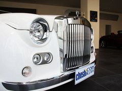 2010款 3.7L自动 敞篷版