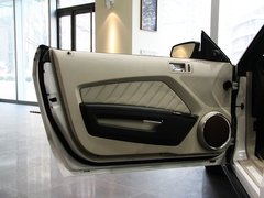 2010款 3.7L自动 敞篷版