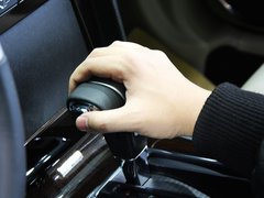 2010款 3.7L自动 敞篷版