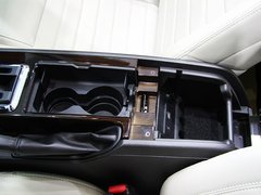 2010款 3.7L自动 敞篷版