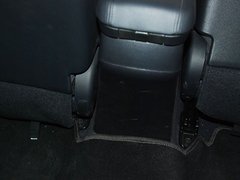 2011款 1.6L 自动 豪华版