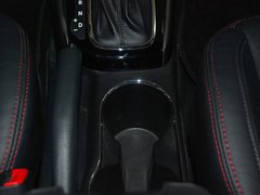 2011款 1.6L 自动 豪华版