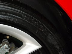 2011款 1.6L 自动 豪华版
