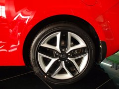 2011款 1.6L 自动 豪华版