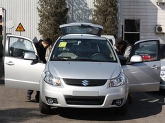 2011款 1.6L 自动 舒适型