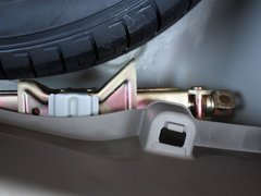 2011款 1.6L 自动 舒适型