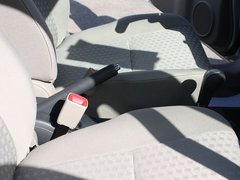 2011款 1.6L 自动 舒适型