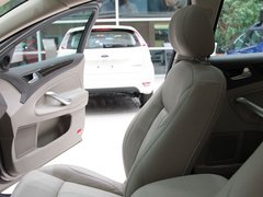 2011款 2.3L 自动 豪华型