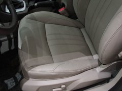2011款 2.3L 自动 豪华型
