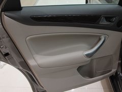 2011款 2.3L 自动 豪华型