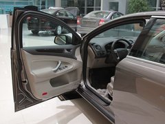 2011款 2.3L 自动 豪华型