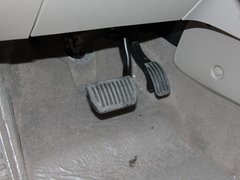 2011款 2.3L 自动 豪华型