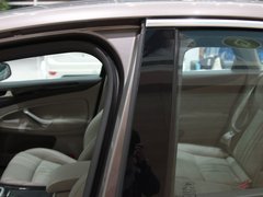2011款 2.3L 自动 豪华型