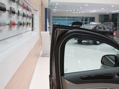 2011款 2.3L 自动 豪华型