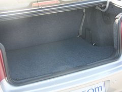 2011款 三厢 1.6L 手动 科技型