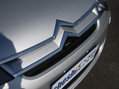 2011款 三厢 1.6L 手动 科技型