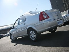 2011款 三厢 1.6L 手动 科技型