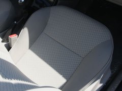 2011款 三厢 1.6L 手动 科技型