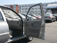 2011款 三厢 1.6L 手动 科技型