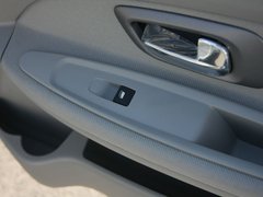 2011款 三厢 1.6L 手动 科技型