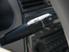 2011款 三厢 1.6L 手动 科技型
