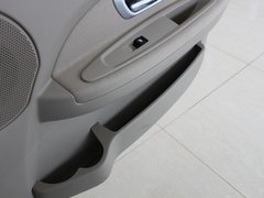 2011款 三厢 1.6L 自动 科技型