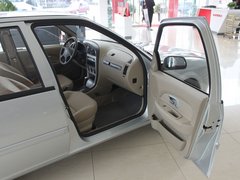 2011款 三厢 1.6L 自动 科技型