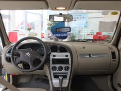 2011款 三厢 1.6L 自动 科技型