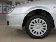 2011款 三厢 1.6L 自动 科技型