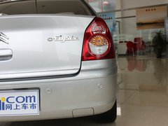 2011款 三厢 1.6L 自动 科技型