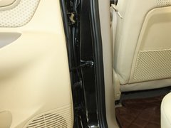2009款 途胜 2.0GL 手动 2WD 时尚型 5座