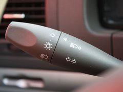 2011款 1.3L 手动 精英型
