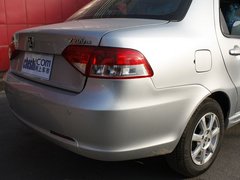 2011款 1.3L 手动 精英型