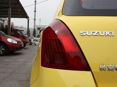 2011款 1.3L 手动 超值版