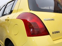 2011款 1.3L 手动 超值版
