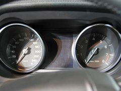 2012款 2.0T 自动 3门耀动版 4座