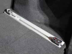 2012款 2.0T 自动 3门耀动版 4座