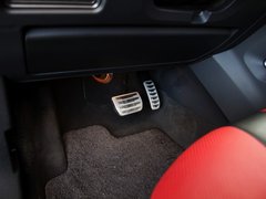 2012款 2.0T 自动 3门耀动版 4座