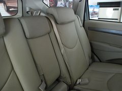 2011款 2.4L 手动 汽油4X2超豪华型 5座