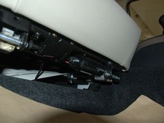 2011款 2.4L 手动 汽油4X2超豪华型 5座