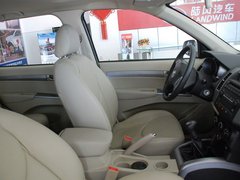 2011款 2.4L 手动 汽油4X2超豪华型 5座