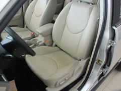 2011款 2.4L 手动 汽油4X2超豪华型 5座