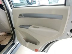 2011款 2.4L 手动 汽油4X2超豪华型 5座